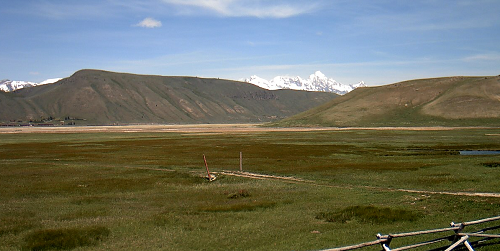 A stunning view of the Grand Tetons as seen from the National Elk Refuge phenocam.  The image was acquired on May 28, 2016, at 11:00 am local time.   The lush green vegetation in the image is being compared to the vegetation indices observed by MODIS and Landsat 7 and 8 as well as the antecedent climate conditions.