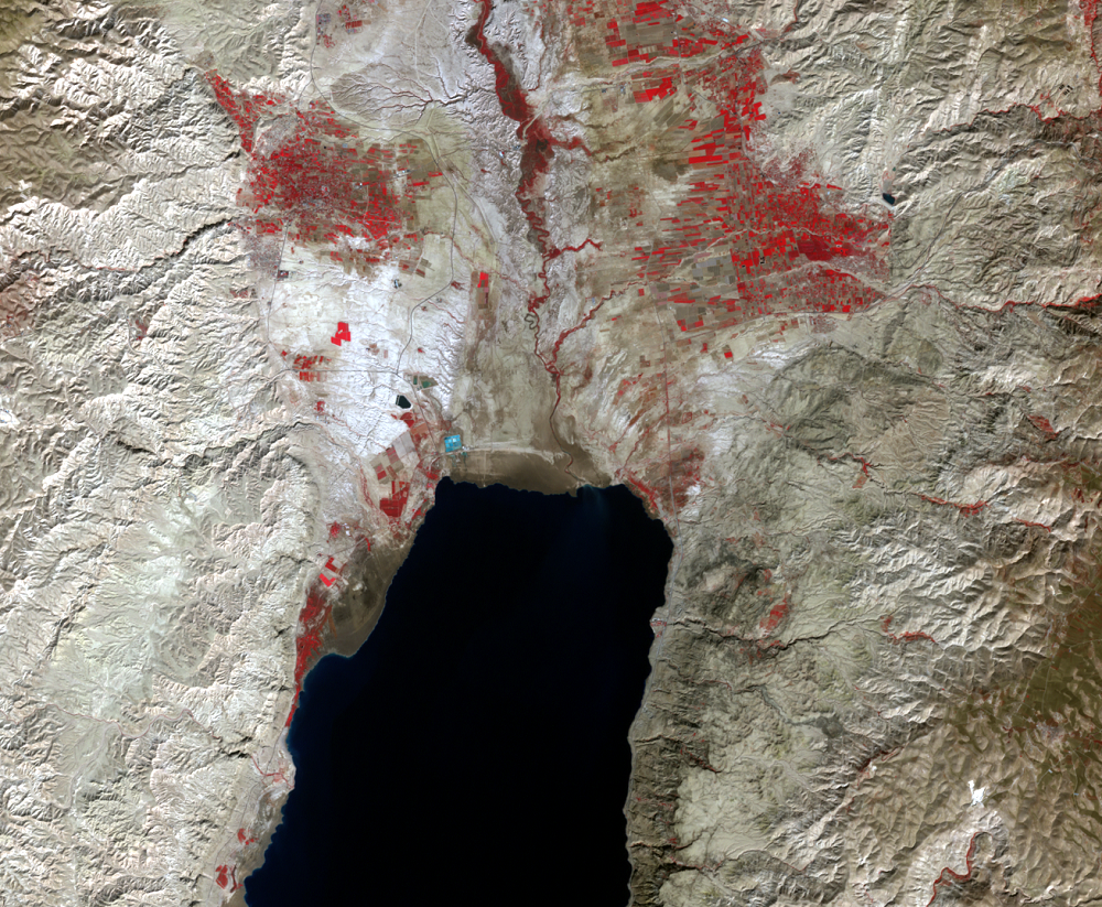 Oct. 28, 2000, Landsat 7 (path/row 174/38) — northern Dead Sea