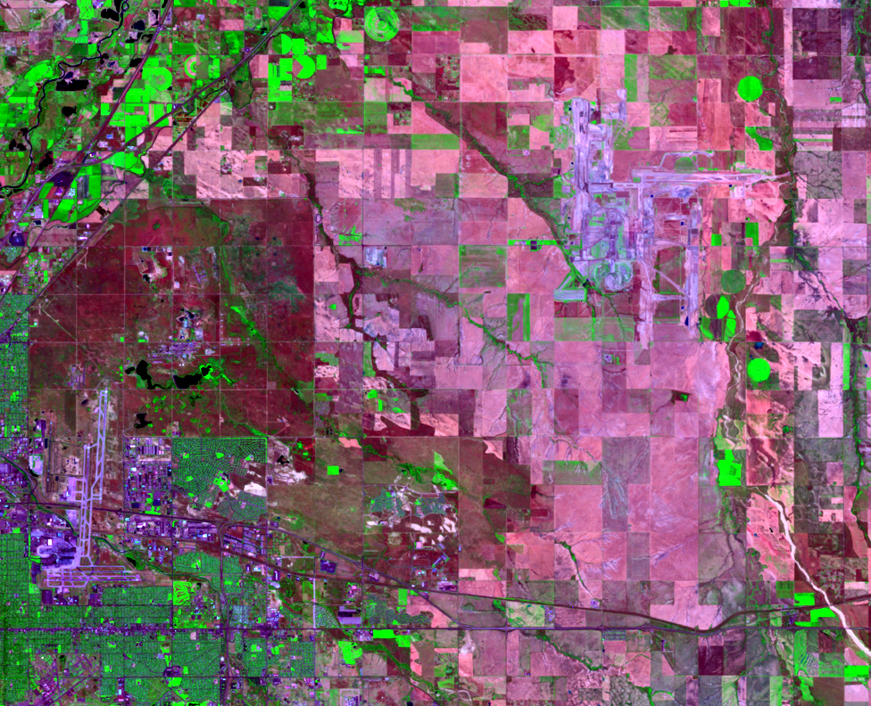 July 28, 1991, Landsat 5 (path/row 33/32) — Denver International Airport, CO, USA