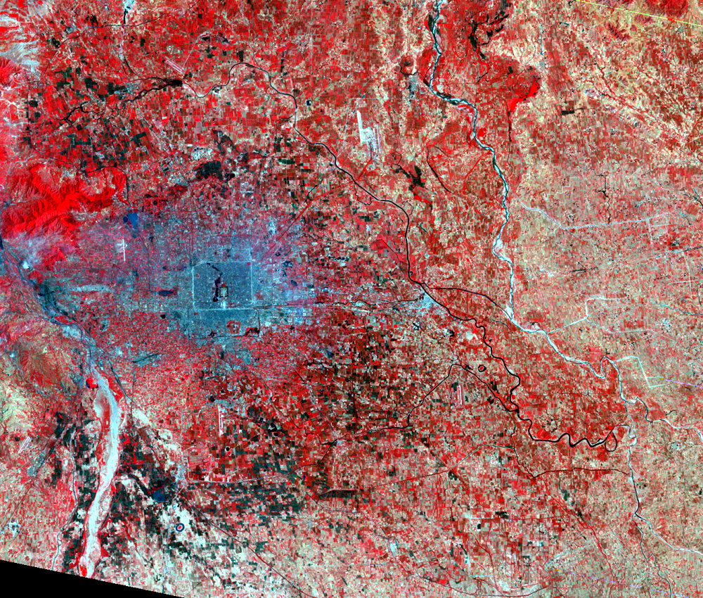 June 17, 1977, Landsat 2 (path/row 132/32) — Beijing, China