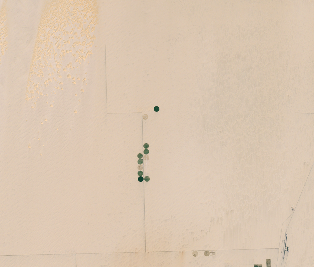 Mar. 15, 2000, Landsat 5 (path/row 177/44) — center pivot irrigation, Sharq El Owainat, Egypt