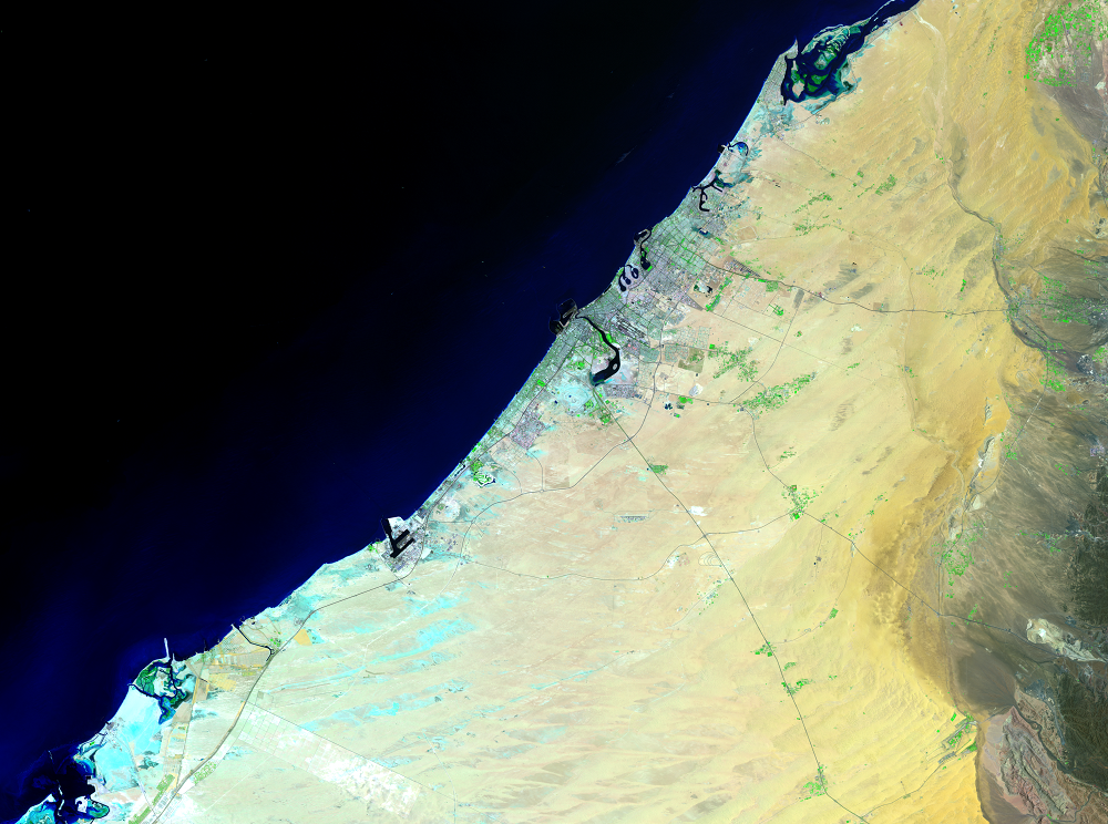 May 22, 2001, Landsat 7 (path/row 160/42,43) — Dubai, United Arab Emirates