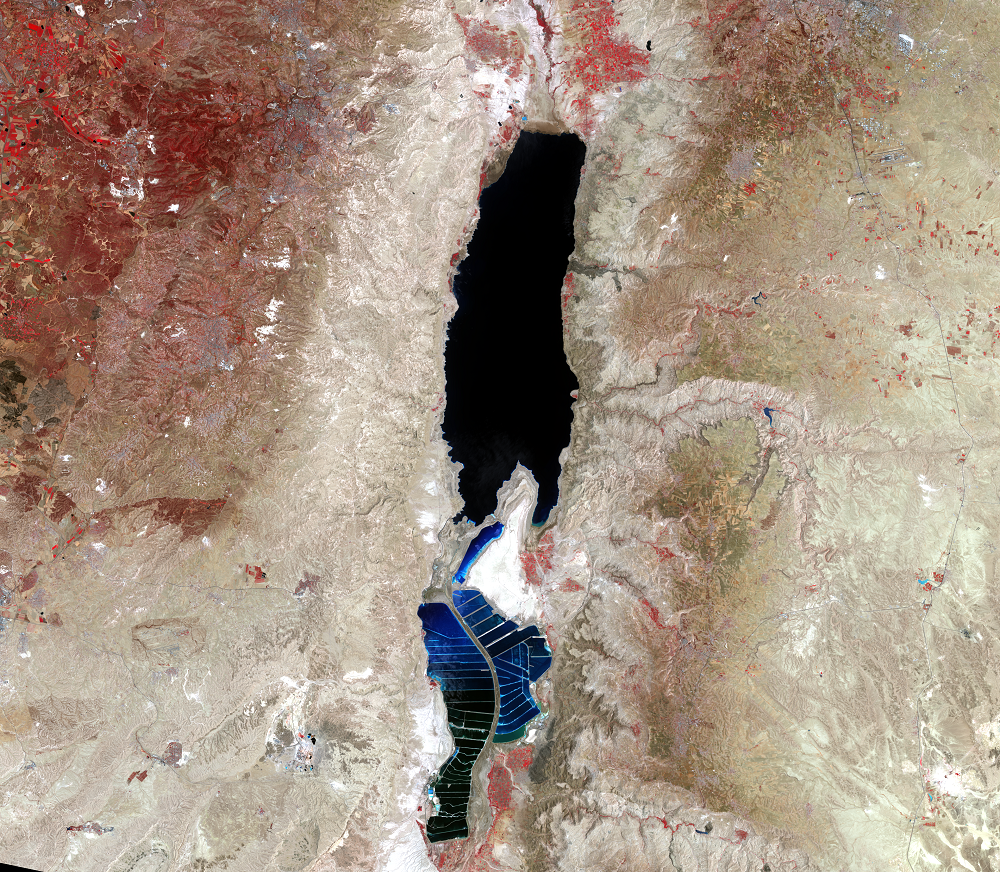 June 13, 2017, Landsat 8 (path/row 174/38) — Dead Sea
