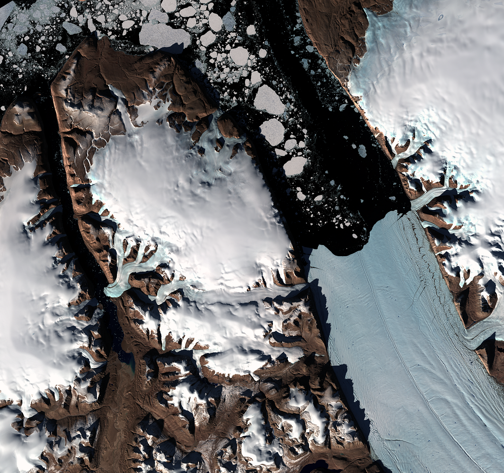 Sep. 5, 2014, Landsat 8 (path/row 41/1) — seasonal changes at Petermann Glacier, Greenland