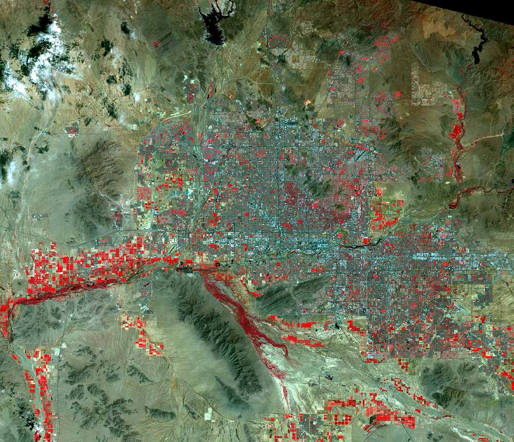 Aug. 8, 2020, Landsat 8 (path/row 37/37) — Phoenix, Arizona, USA