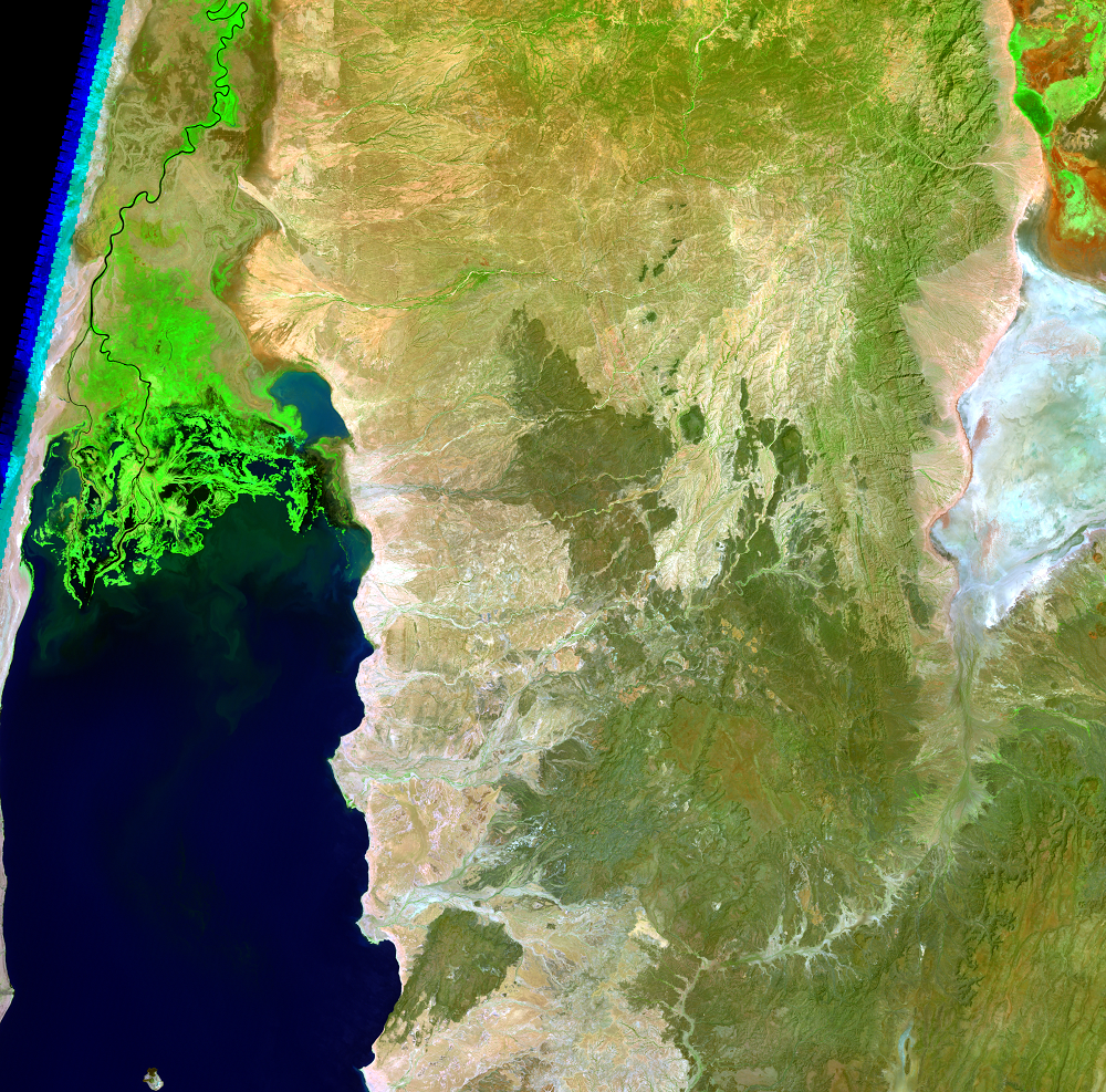 Jan. 27, 2000, Landsat 7 (path/row 169/57)—Lake Turkana, Kenya and Ethiopia