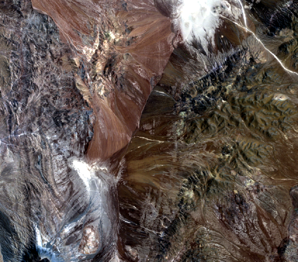 Oct. 27, 1989, Landsat 4 (path/row 233/77) — Location of tailings pond, Escondida Mine, Chile