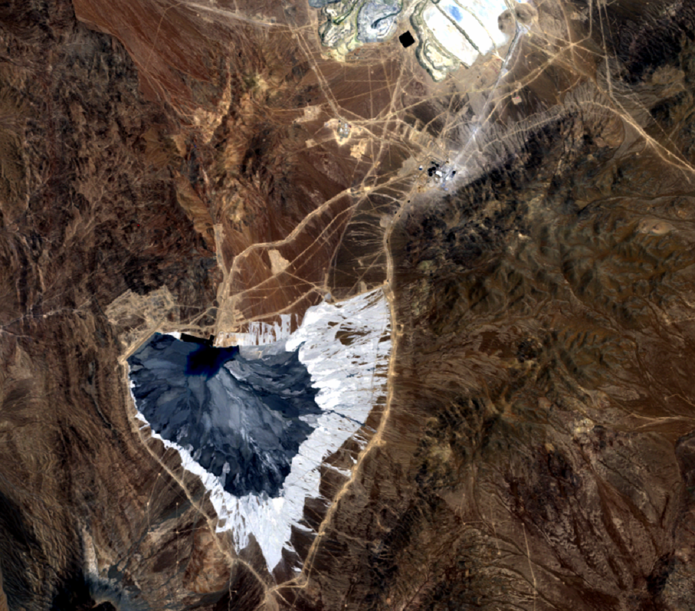 Nov. 17, 2011, Landsat 5 (path/row 233/77) — Location of tailings pond, Escondida Mine, Chile