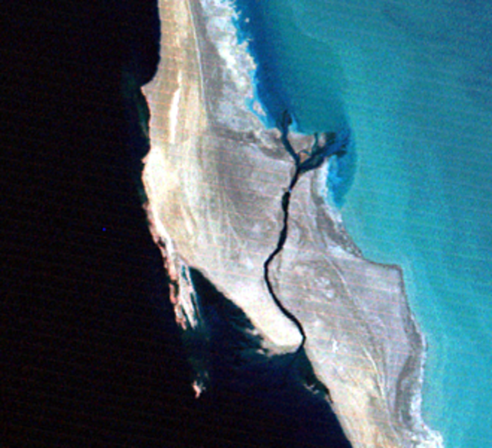 Dec. 4, 1972, Landsat 1 (path/row 177/31) — Strait between the Caspian Sea and Kara-Bogaz-Gol