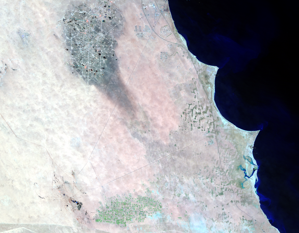 July 1, 1994, Landsat 5 (path/row 165/40) — Southeastern Kuwait