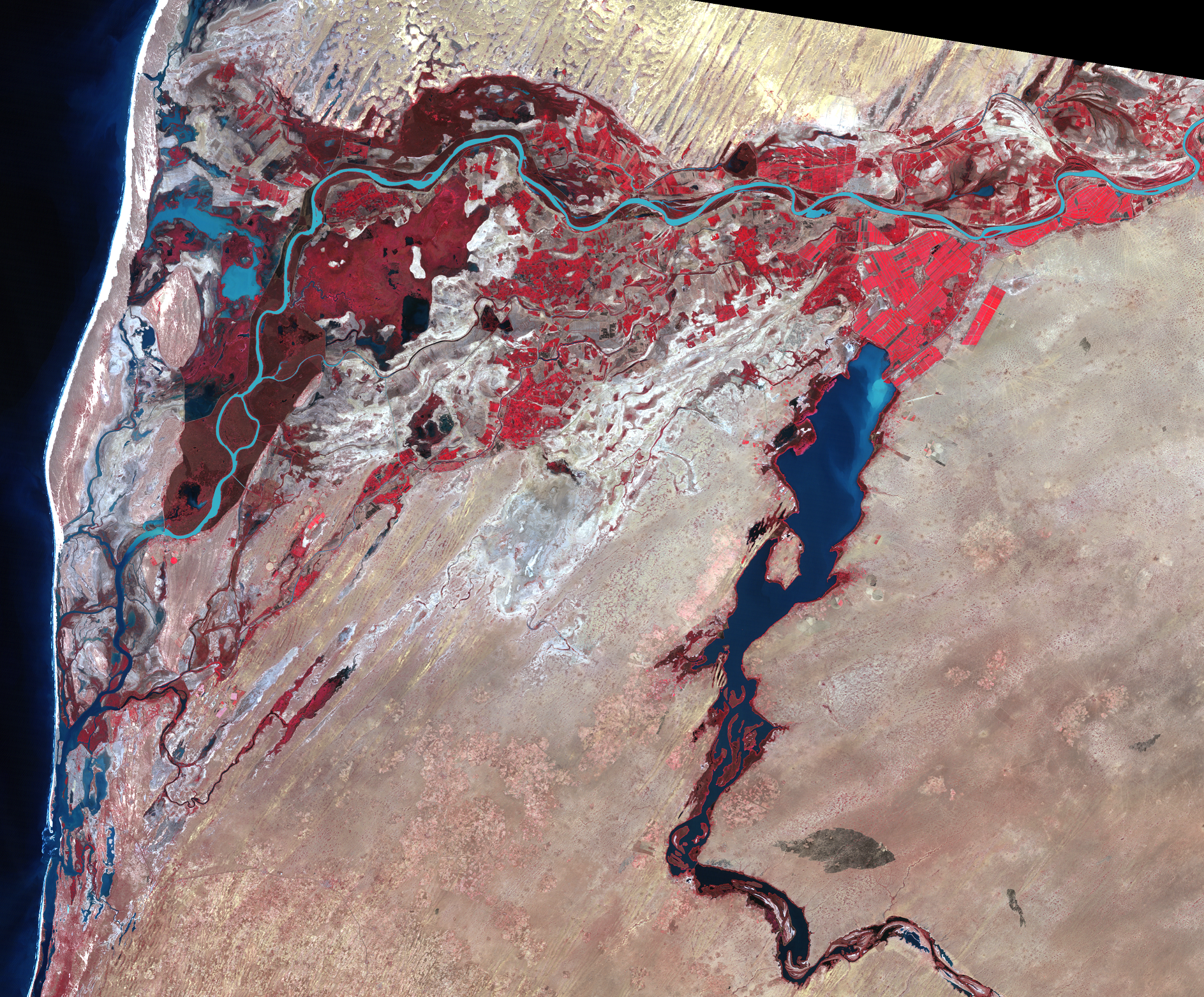 Nov. 13, 2011, Landsat 5 (path/row 205/49) — Rosso, Mauritania