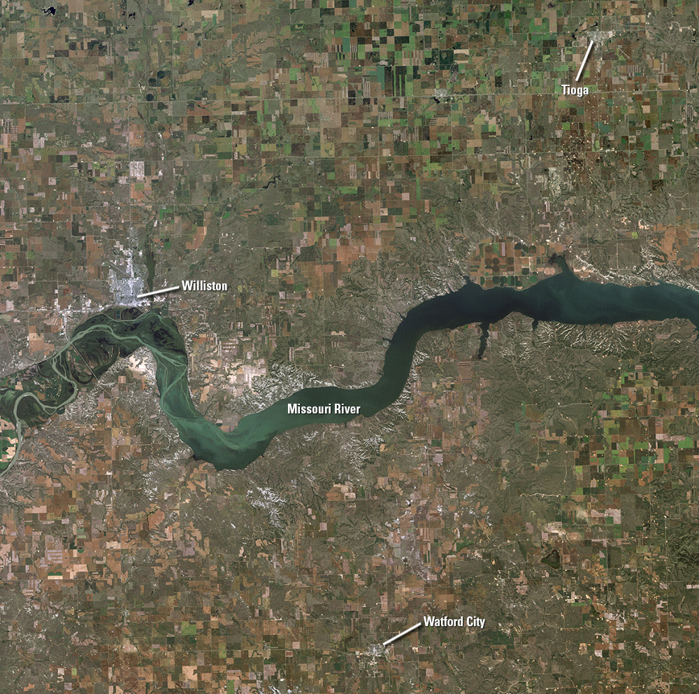 Aug. 8, 2010, Landsat 5 (path/row 34/26,27) — Bakken oil boom, North Dakota, USA