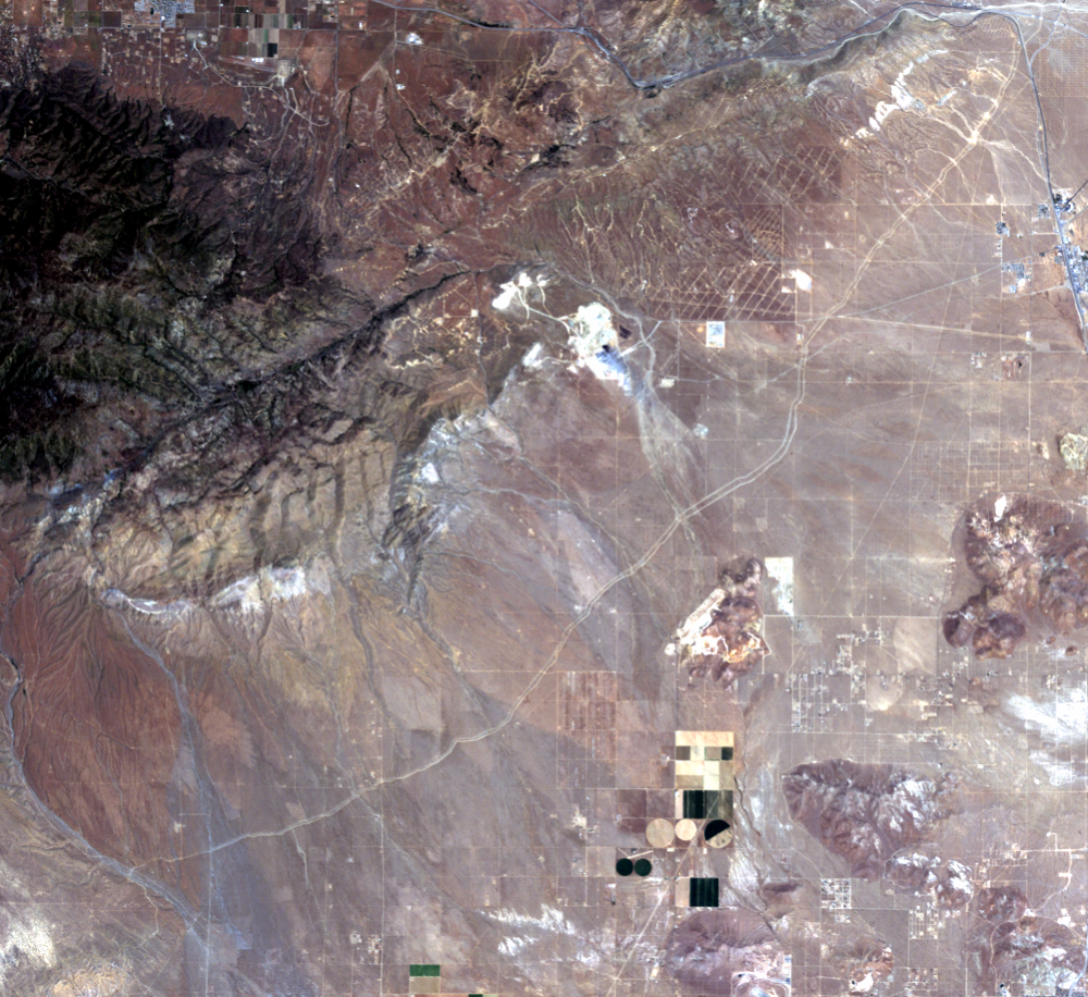June 22, 2010, Landsat 5 (path/row 41/36) — Winds farms, Antelope Valley, California, USA