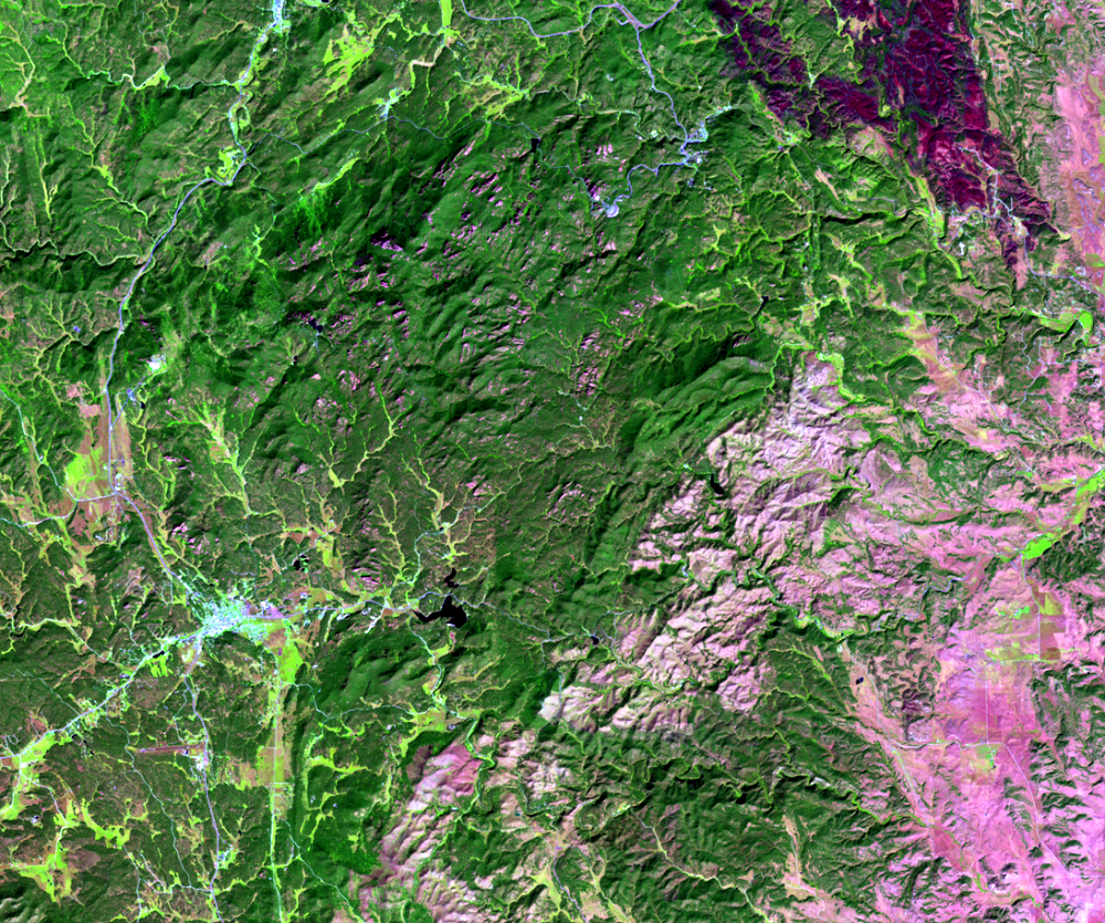 Sep. 20, 2002, Landsat 7 (path/row 33/30) — Black Hills, SD, USA