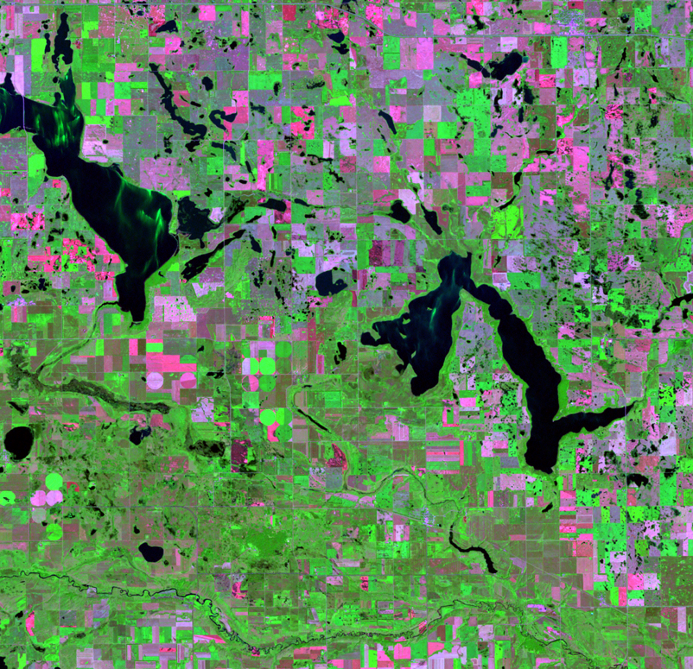 Aug. 23, 2000, Landsat 5 (path/row 31/27) — Stump Lake and Devils Lake, North Dakota, USA
