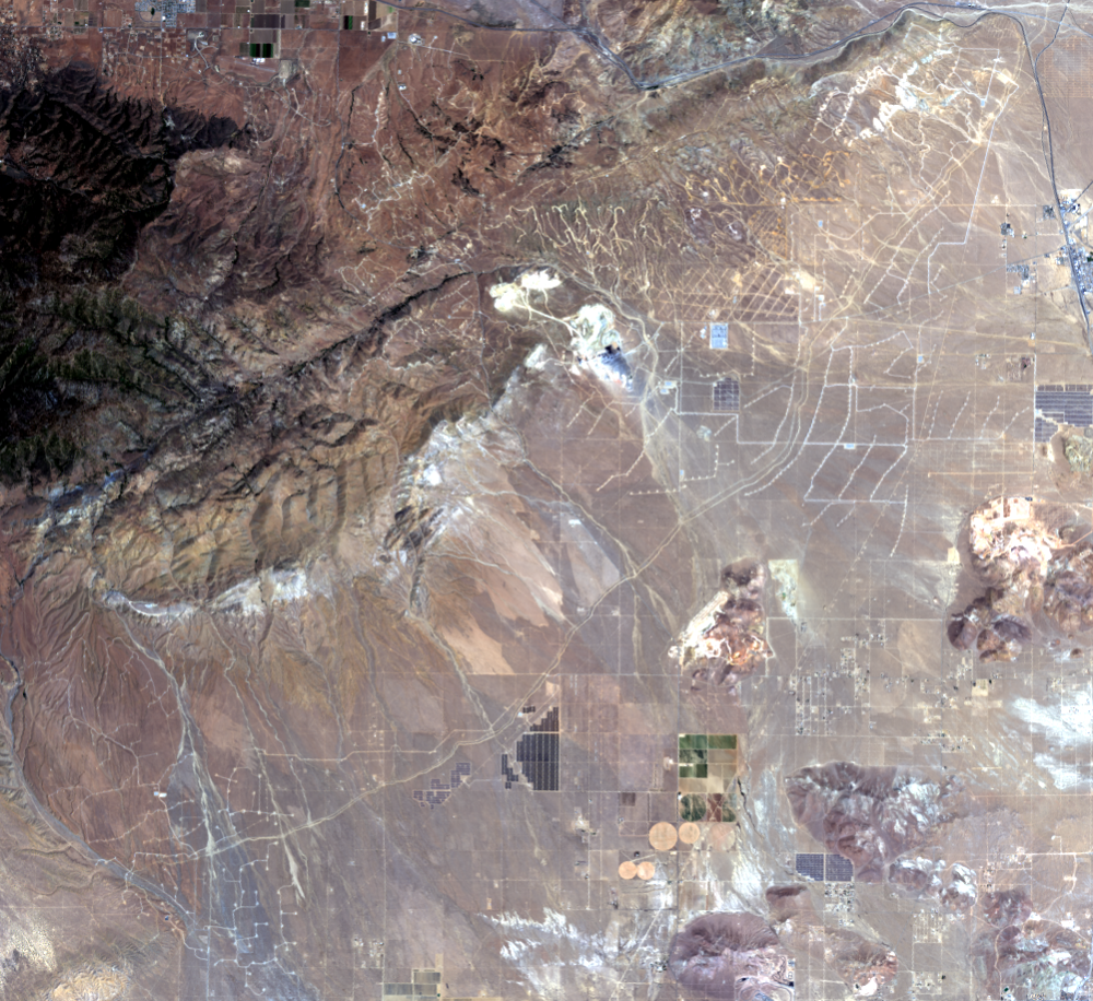 June 28, 2018, Landsat 8 (path/row 41/36) — Winds farms, Antelope Valley, California, USA