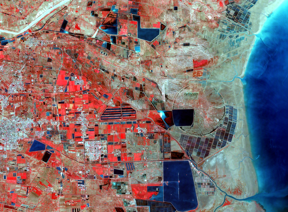 Oct. 7, 1999, Landsat 7 (path/row 121/34) — Dongying, China
