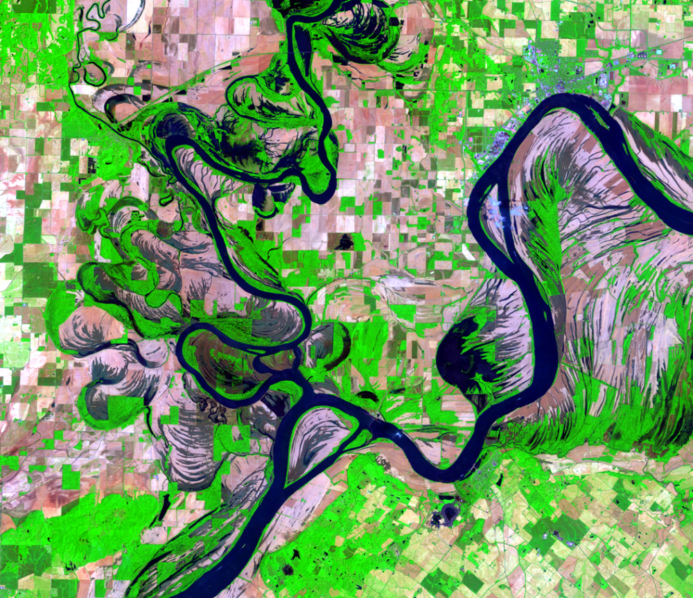 June 4, 2011, Landsat 5 (path/row 22/34) — New cutoff on the Wabash River, USA