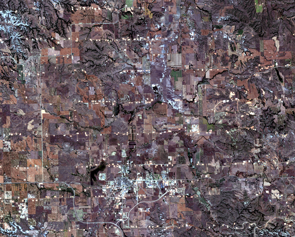July 26, 2017, Landsat 8 (path/row 34/27) — Watford City, North Dakota, USA