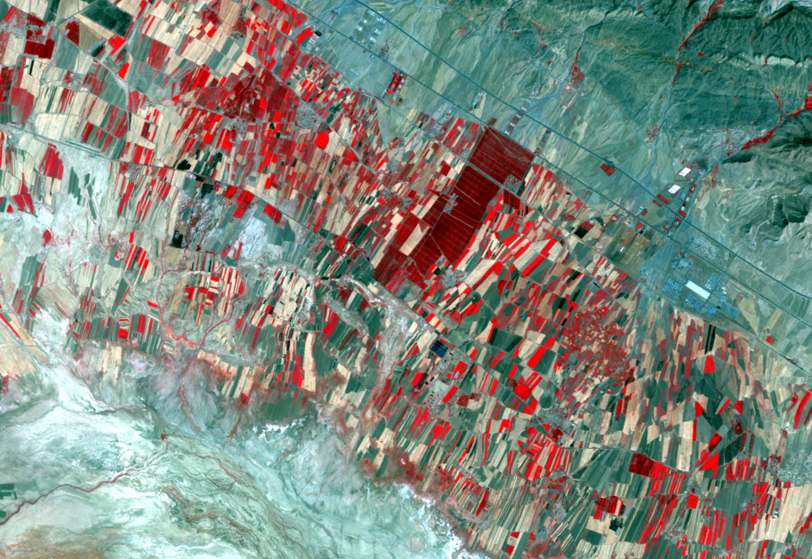 Sept. 16, 1987, Landsat 5 (path/row 165/35) — Irrigated agriculture, Iran