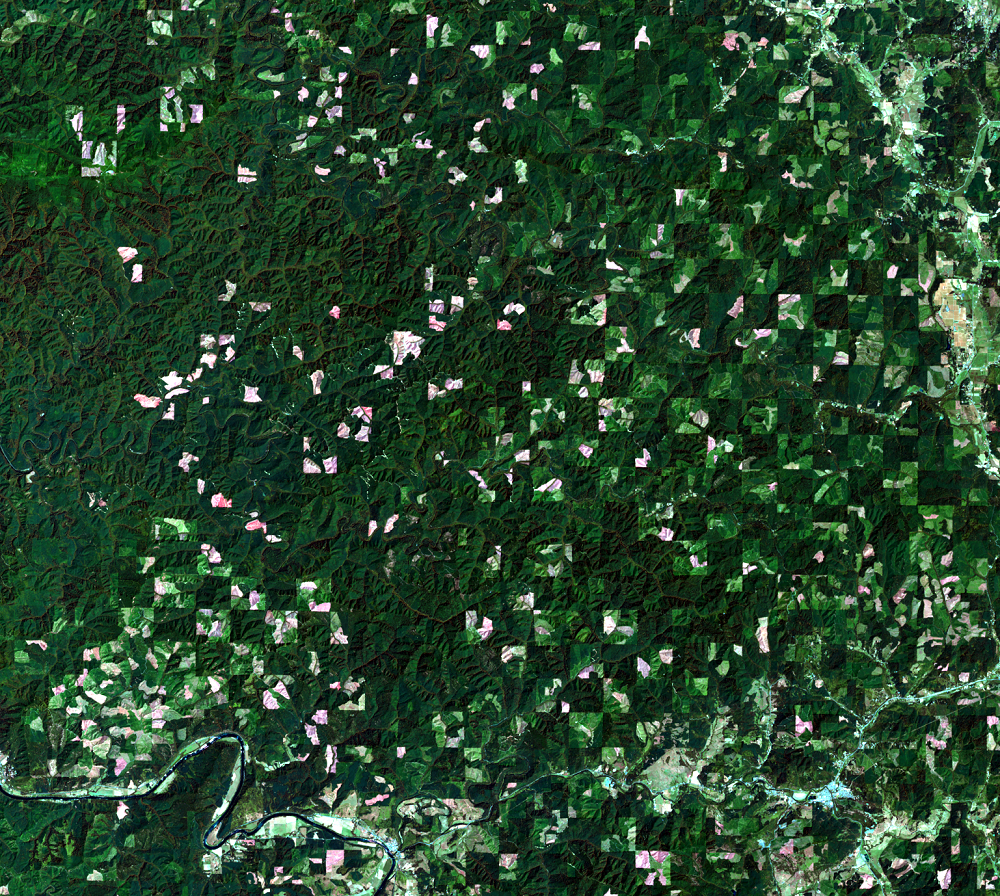 June 26, 2016, Landsat 8 (path/row 46/30) — logging patterns, OR, USA