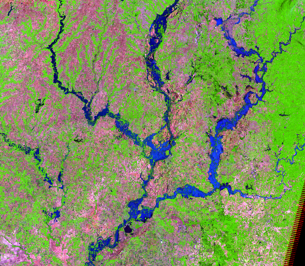 June 11, 2008, Landsat 5 (path/row 22/33) — Flooding in Illinois/Indiana, USA