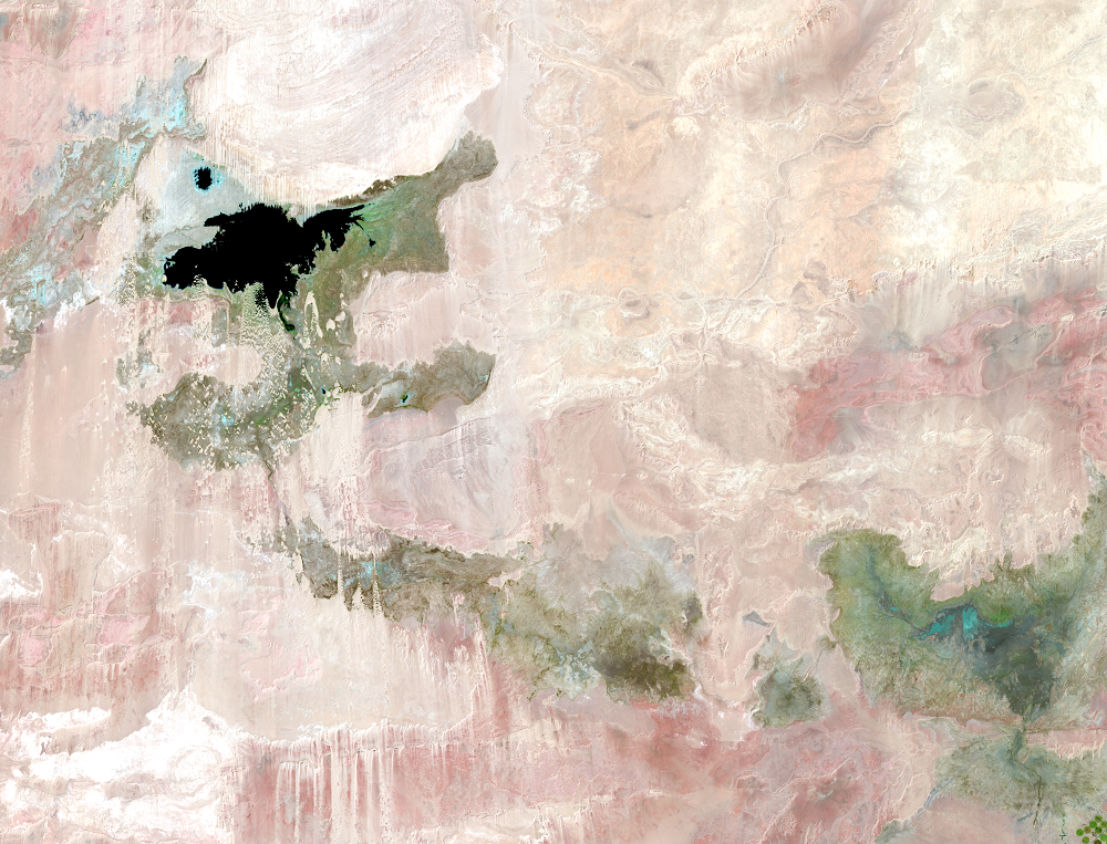 Aug. 23 and 30, 2017, Landsat 8 (path/row 175,176/44) — Toshka Lakes, Egypt