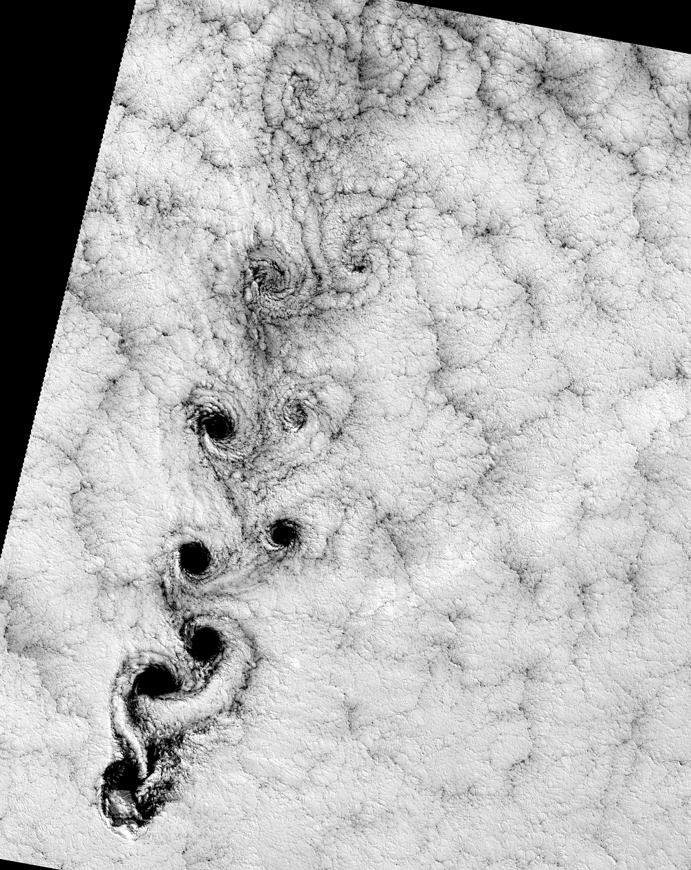 Sept. 15, 1999, Landsat 7 (path/row 6/83) — Selkirk Island vortex street, Landsat band 5