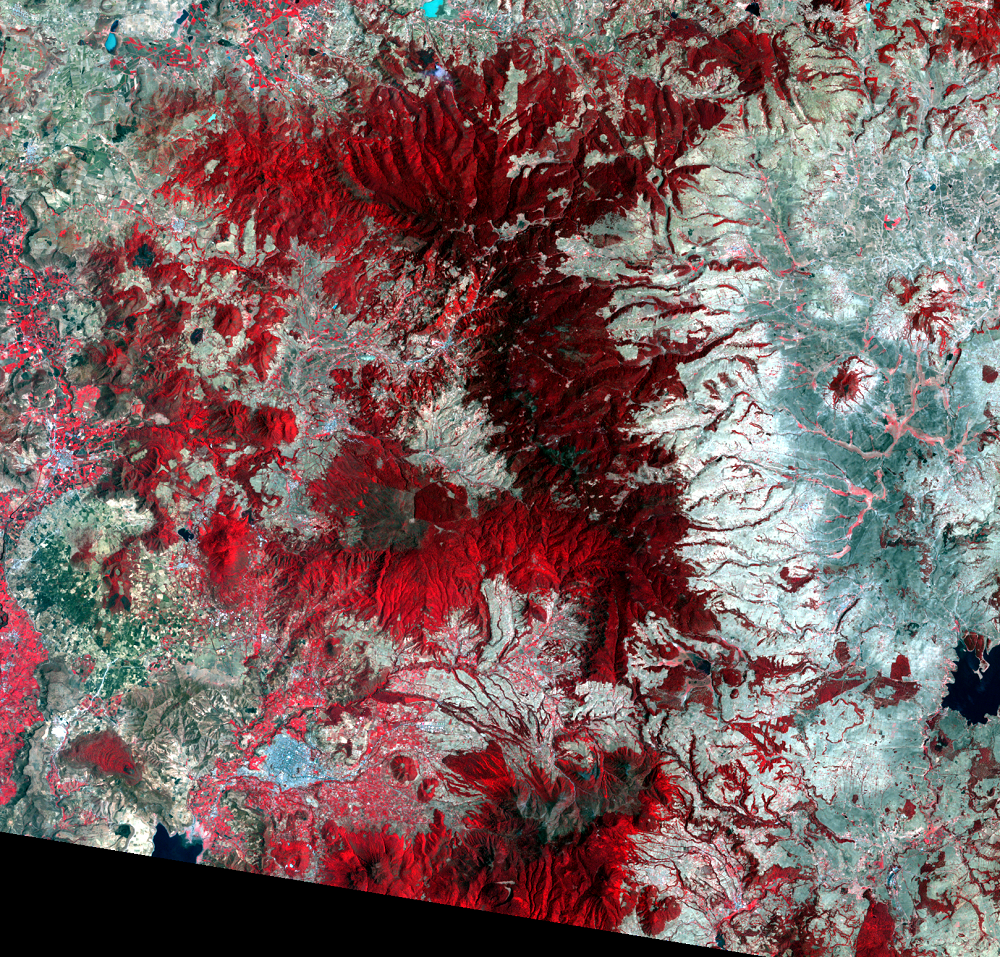 Apr. 21, 2000, Landsat 5 (path/row 27/46) — Monarch Butterfly Biosphere Reserve, Mexico