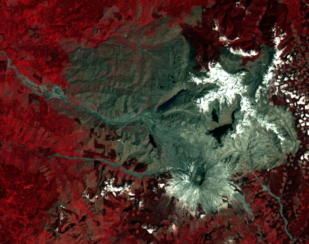 May 22, 1983, Landsat 4 (path/row 46/28) — Mount St. Helens close up