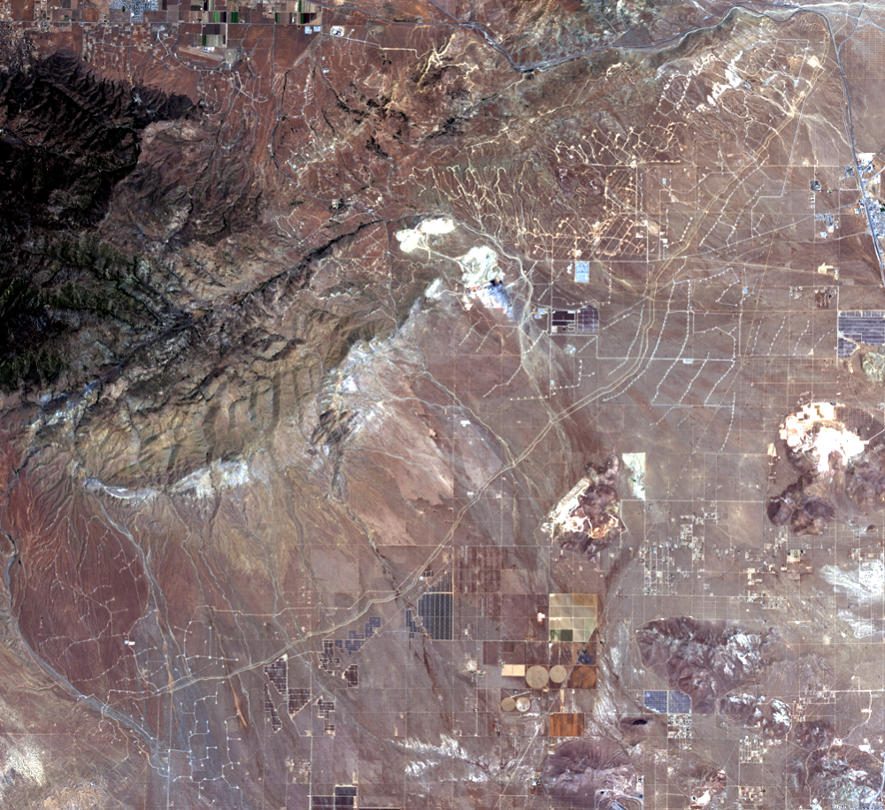 July 3, 2020, Landsat 8 (path/row 41/36) — Winds farms, Antelope Valley, California, USA