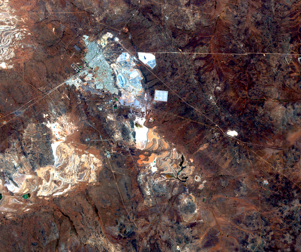 Dec. 22, 1999, Landsat 7 (path/row 109/81) — Kalgoorlie-Boulder, Western Australia
