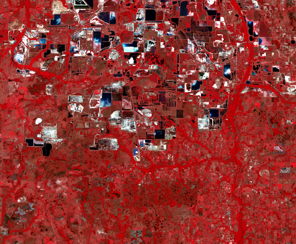 Apr. 2, 1986, Landsat 5 (path/row 16/41) — expansion of phosphate mines near Tampa, Florida, USA