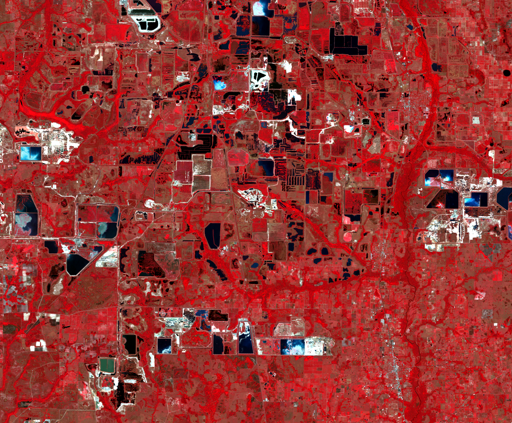 Mar. 22, 2011,  Landsat 5 (path/row 16/41) — expansion of phosphate mines near Tampa, Florida, USA