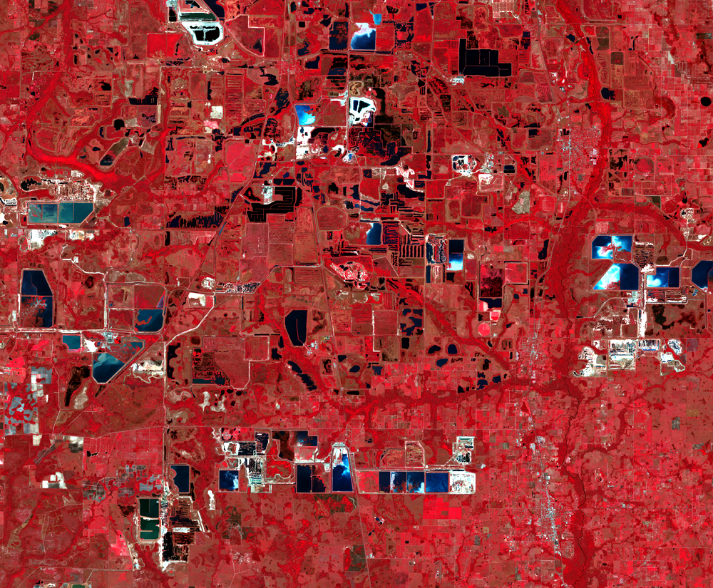 Mar. 14, 2014, Landsat 8 (path/row 16/41) — expansion of phosphate mines near Tampa, Florida, USA