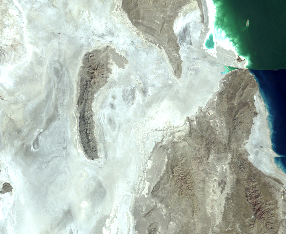 Sept. 13, 30, 1972, Landsat 1 (path/row 41,42/31,32) — Evaporation basin, Great Salt Lake, Utah, USA