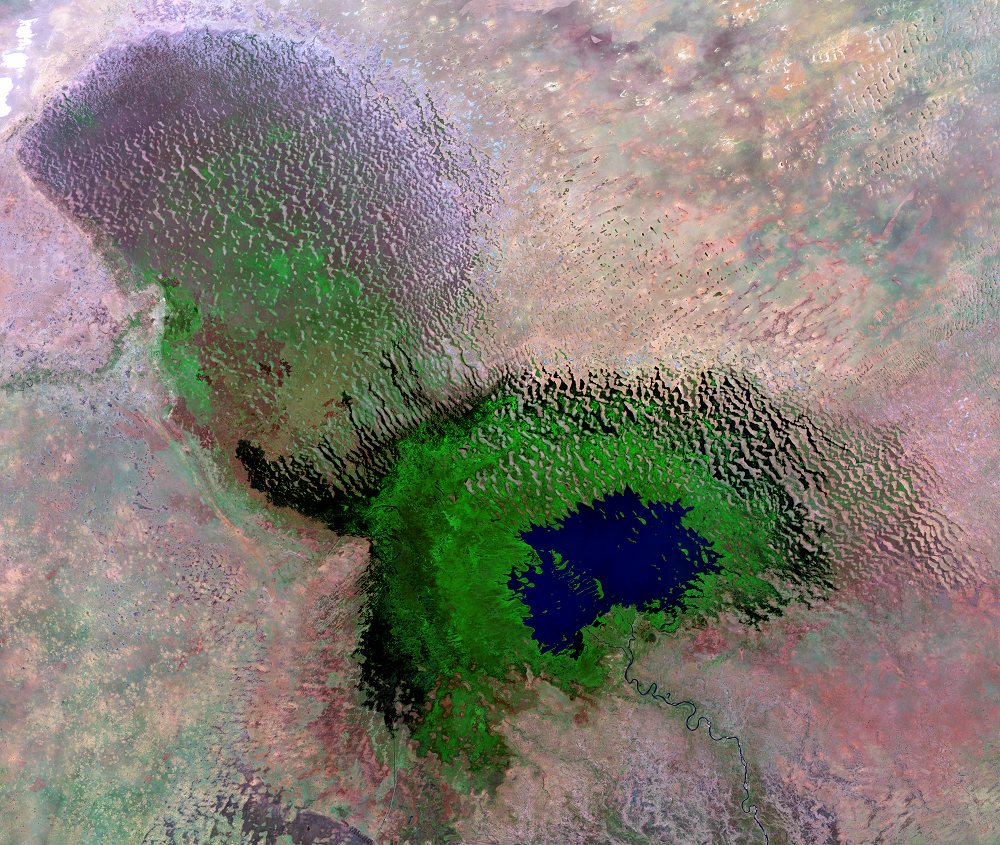 January 1987, Landsat 5 (path/row 184–186/50–51) — Lake Chad