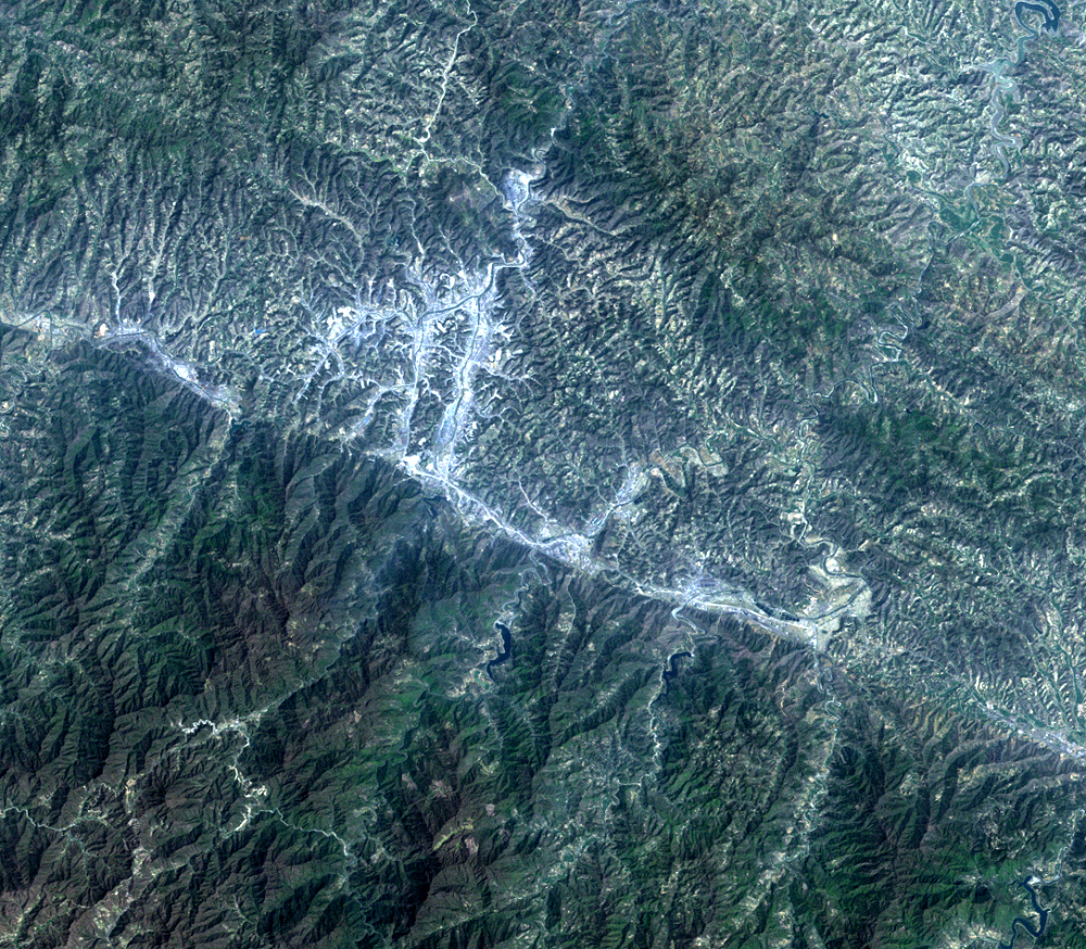 Apr. 17, 1987, Landsat 5 (path/row 125/37) — Shiyan, China