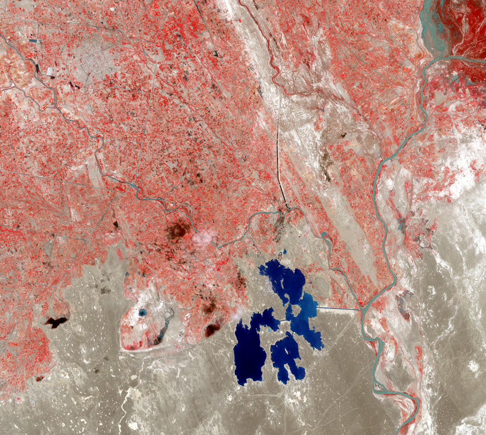 June 2, 1998, Landsat 5 (path/row 157/38,39) — Zabol and Chah-Nimeh reservoirs, Iran