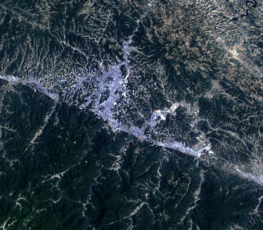 May 17, 2004, Landsat 5 (path/row 125/37) — Shiyan, China