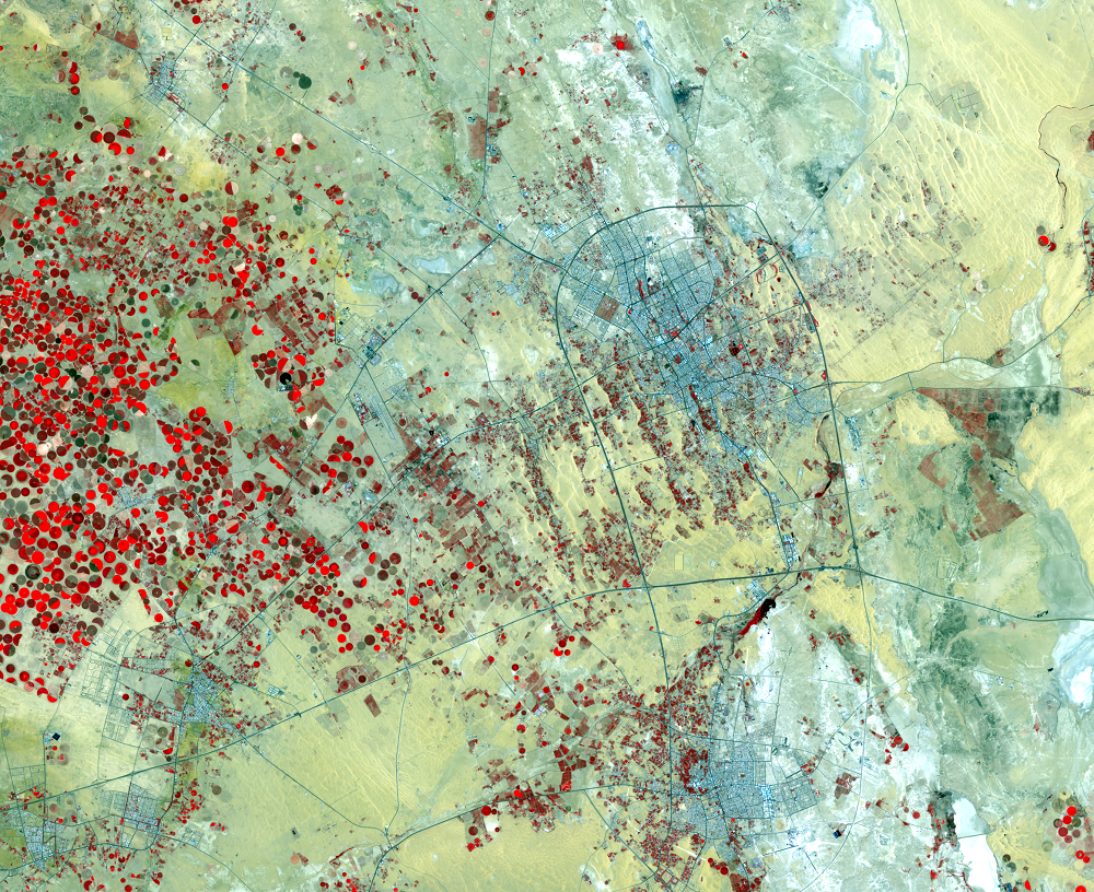 June 17 and 24, 2013, Landsat 8 (path/row 167,168/42) — Buraydah, Saudi Arabia