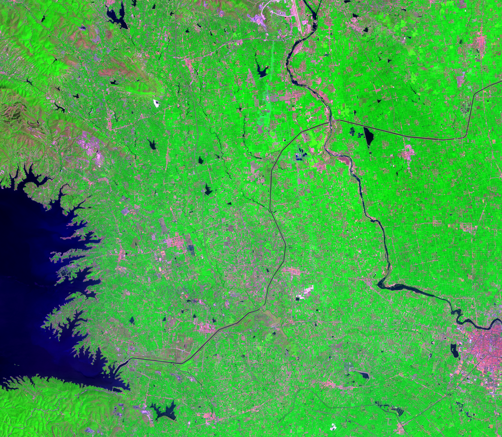 Apr. 30, 2021, Landsat 8 (path/row 125/37) — Danjiangkou Reservoir and canal, near Shiyan, China