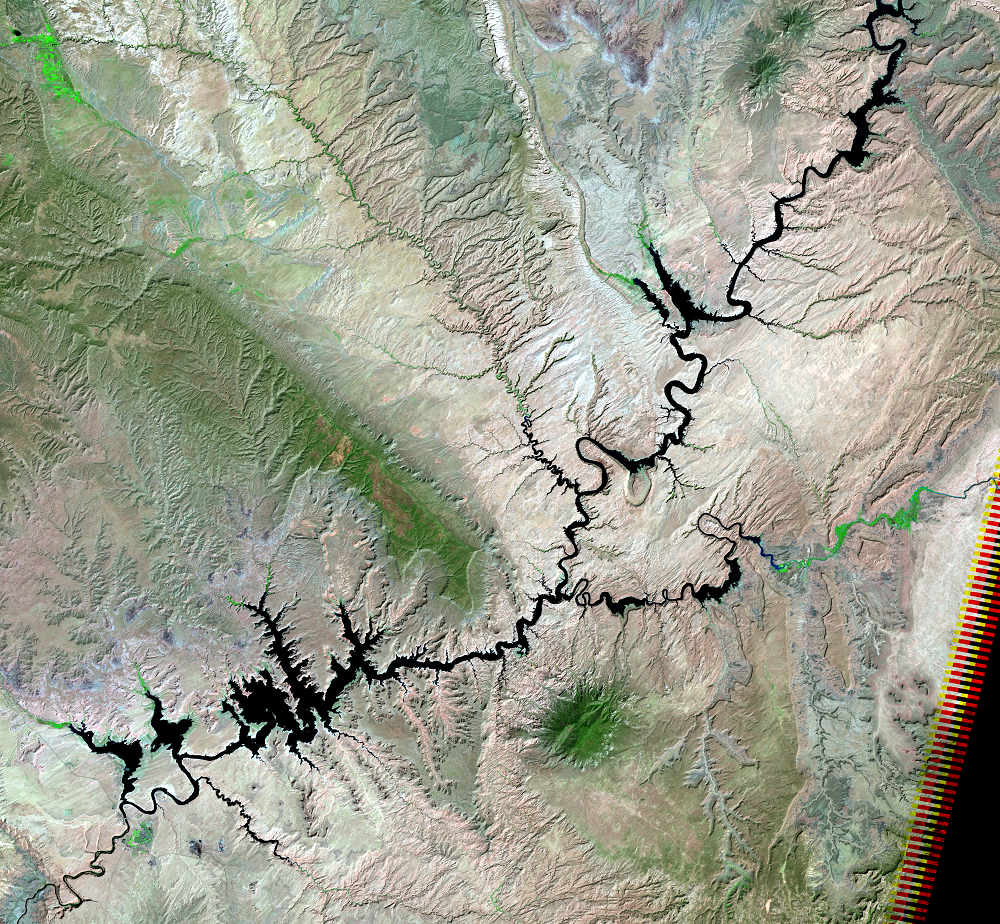 Aug. 31, 2005, Landsat 5 (path/row 37/34) — Lake Powell, Utah and Arizona, USA