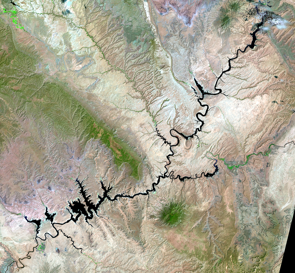 July 10, 2021, Landsat 8 (path/row 37/34) — Lake Powell, Utah and Arizona, USA