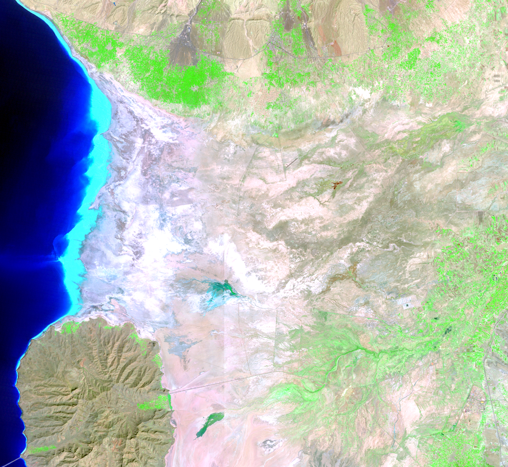 Sep. 3, 12, 2007, Landsat 5 (path/row 168,169/33,34) — northeastern shore of Lake Urmia, Iran
