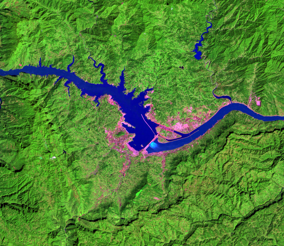 Sept. 15, 2007, Landsat 5 (path/row 125/39) — Three Gorges Dam, China