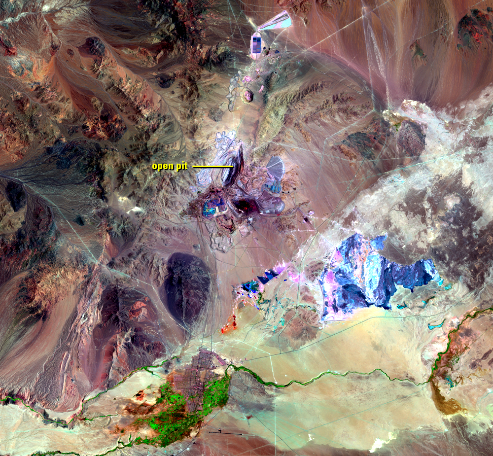 Dec. 17, 1999, Landsat 7 (path/row 1/75) — Chuquicamata Mine, Chile