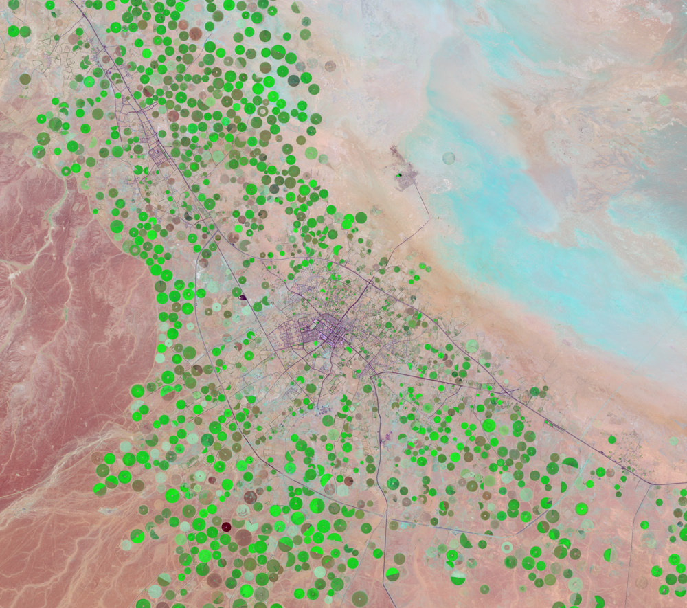 Aug. 23, 2013, Landsat 8 (path/row 172/39) — Tubarjal, Saudi Arabia