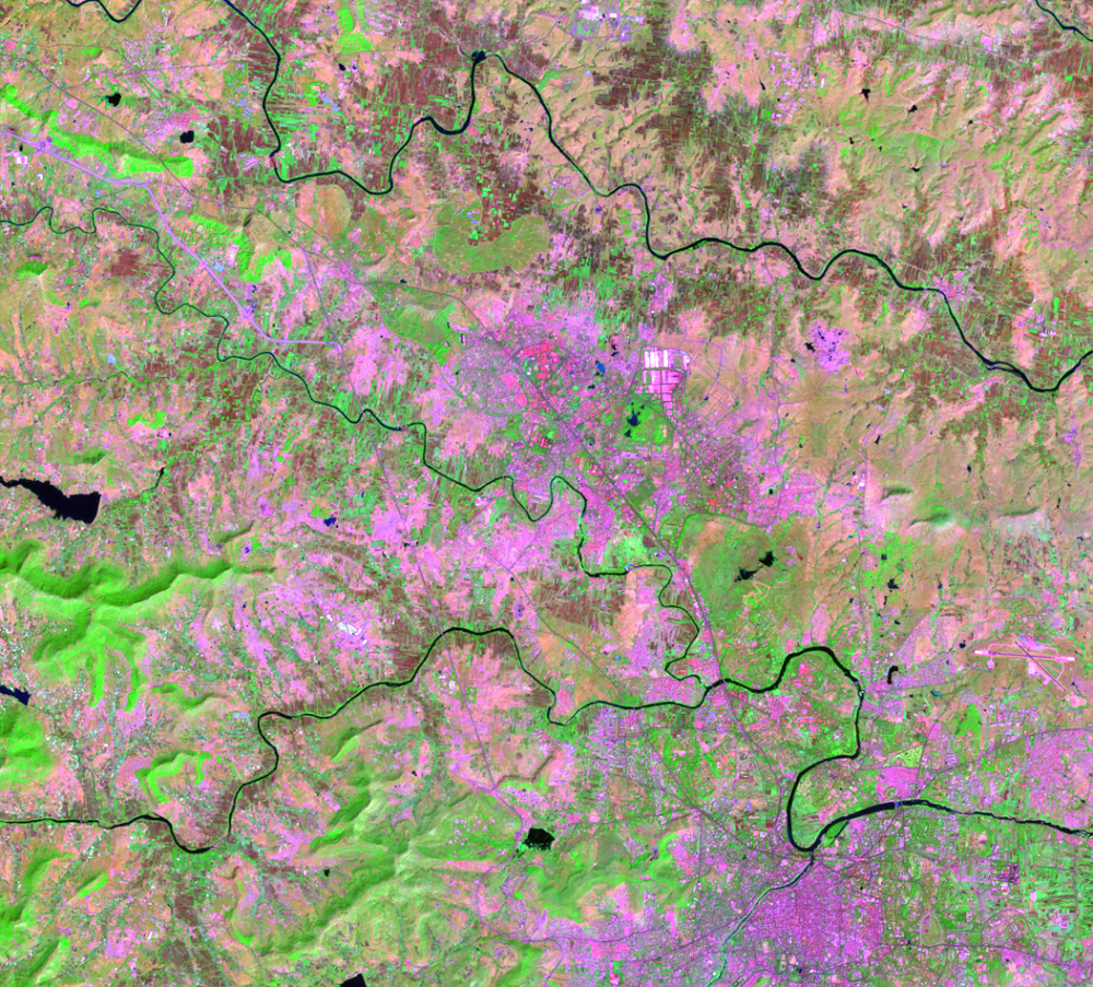 Nov. 3, 2001, Landsat 7 (path/row 147/47) — Impervious surface in Pune, India