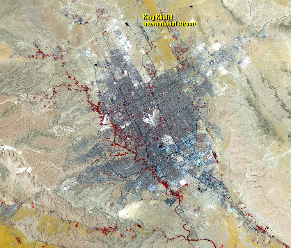 June 11 and 12, 2022, Landsat 8-9 (path/row 165,166/43) — Riyadh, Saudi Arabia